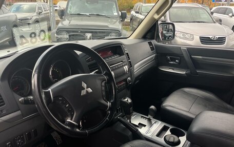 Mitsubishi Pajero IV, 2013 год, 2 599 000 рублей, 6 фотография