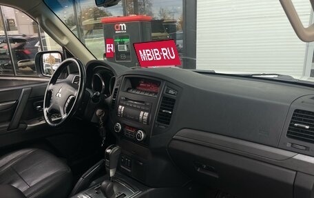 Mitsubishi Pajero IV, 2013 год, 2 599 000 рублей, 8 фотография