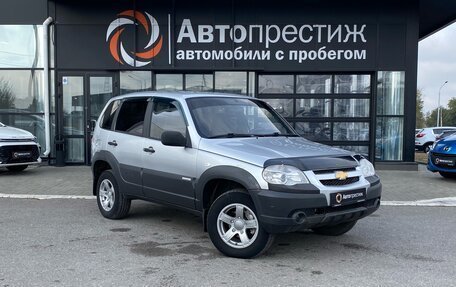 Chevrolet Niva I рестайлинг, 2011 год, 650 000 рублей, 1 фотография