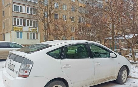 Toyota Prius, 2005 год, 600 000 рублей, 11 фотография