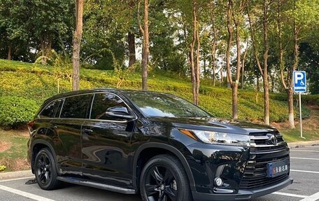 Toyota Highlander III, 2020 год, 3 524 000 рублей, 4 фотография