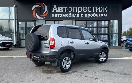 Chevrolet Niva I рестайлинг, 2011 год, 650 000 рублей, 6 фотография