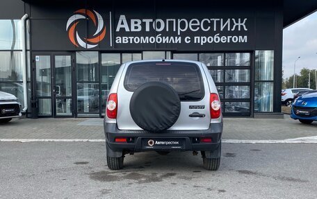 Chevrolet Niva I рестайлинг, 2011 год, 650 000 рублей, 5 фотография