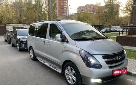 Hyundai Grand Starex Grand Starex I рестайлинг 2, 2008 год, 1 680 000 рублей, 2 фотография