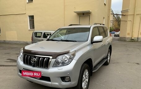 Toyota Land Cruiser Prado 150 рестайлинг 2, 2011 год, 3 250 000 рублей, 3 фотография