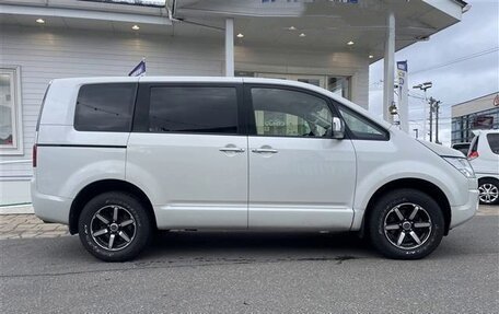 Mitsubishi Delica D:5 I, 2018 год, 1 980 000 рублей, 4 фотография