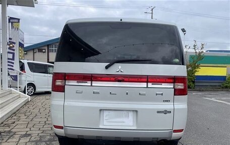 Mitsubishi Delica D:5 I, 2018 год, 1 980 000 рублей, 6 фотография