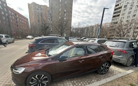 Volvo V40 Cross Country I, 2017 год, 2 550 000 рублей, 4 фотография