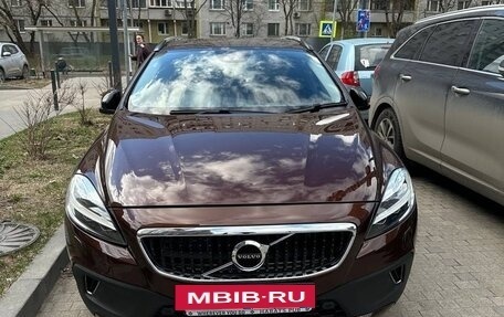 Volvo V40 Cross Country I, 2017 год, 2 550 000 рублей, 3 фотография