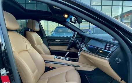 BMW 7 серия, 2015 год, 2 465 000 рублей, 23 фотография