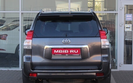 Toyota Land Cruiser Prado 150 рестайлинг 2, 2012 год, 2 699 000 рублей, 4 фотография