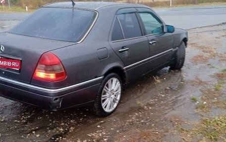 Mercedes-Benz C-Класс, 1995 год, 110 000 рублей, 4 фотография