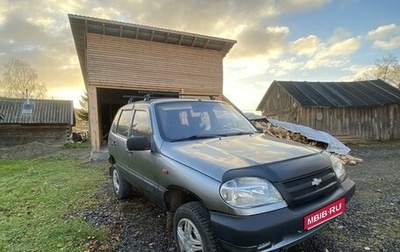 Chevrolet Niva I рестайлинг, 2004 год, 255 000 рублей, 1 фотография