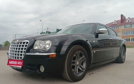 Chrysler 300C II, 2005 год, 1 600 000 рублей, 5 фотография