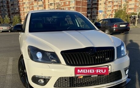 Skoda Octavia RS, 2011 год, 1 800 000 рублей, 2 фотография