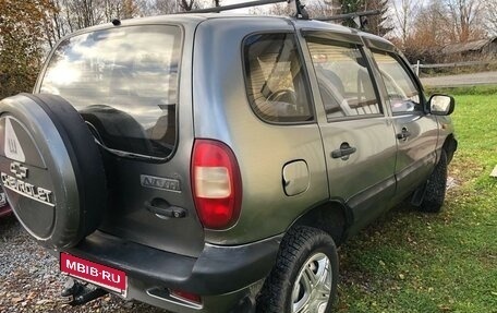 Chevrolet Niva I рестайлинг, 2004 год, 255 000 рублей, 24 фотография