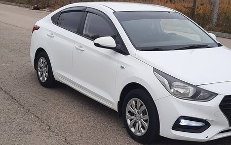 Hyundai Solaris II рестайлинг, 2017 год, 1 200 000 рублей, 3 фотография