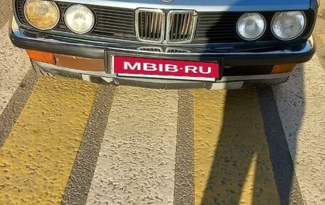 BMW 5 серия, 1986 год, 650 000 рублей, 3 фотография