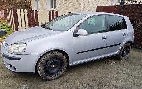 Volkswagen Golf V, 2006 год, 450 000 рублей, 1 фотография