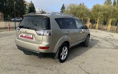 Mitsubishi Outlander III рестайлинг 3, 2007 год, 1 250 000 рублей, 5 фотография