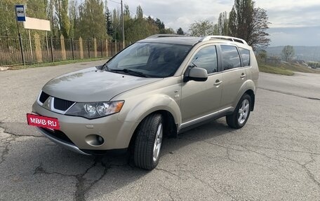 Mitsubishi Outlander III рестайлинг 3, 2007 год, 1 250 000 рублей, 9 фотография