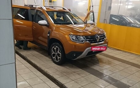 Renault Duster, 2021 год, 2 400 000 рублей, 2 фотография