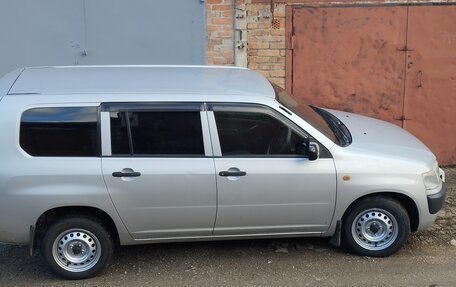 Toyota Probox I, 2011 год, 710 000 рублей, 4 фотография