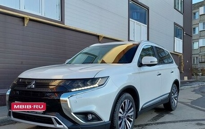 Mitsubishi Outlander III рестайлинг 3, 2020 год, 3 400 000 рублей, 1 фотография