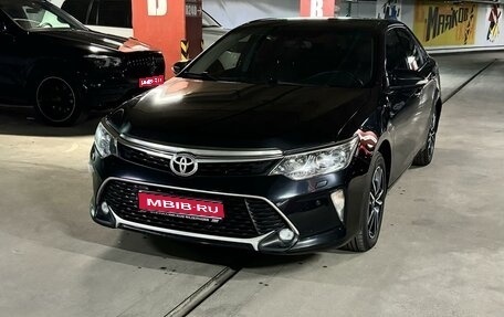 Toyota Camry, 2017 год, 2 400 000 рублей, 1 фотография