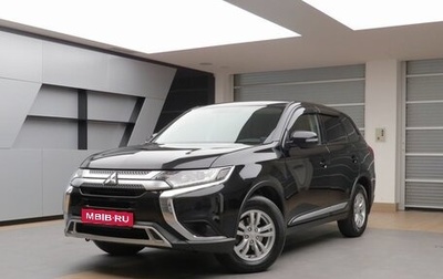 Mitsubishi Outlander III рестайлинг 3, 2021 год, 2 490 000 рублей, 1 фотография