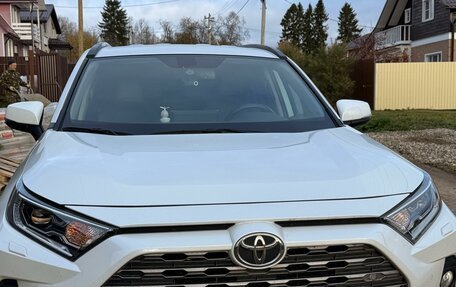 Toyota RAV4, 2021 год, 4 000 000 рублей, 7 фотография