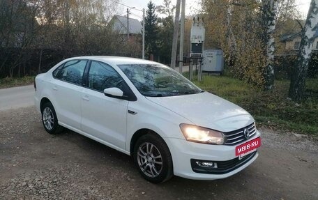 Volkswagen Polo VI (EU Market), 2016 год, 995 000 рублей, 2 фотография