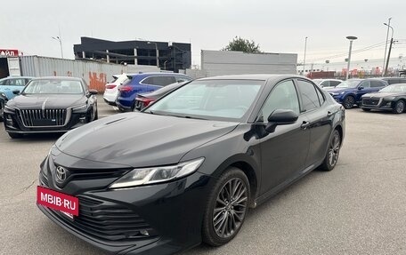 Toyota Camry, 2019 год, 2 350 000 рублей, 3 фотография