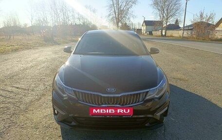 KIA Optima IV, 2018 год, 2 000 000 рублей, 3 фотография