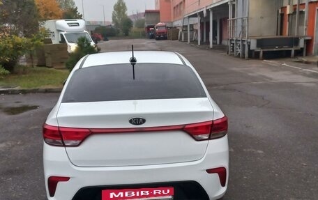 KIA Rio IV, 2020 год, 1 360 000 рублей, 4 фотография