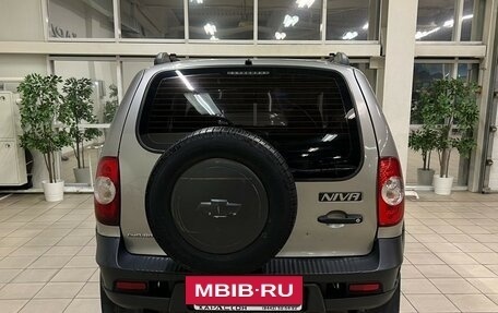 Chevrolet Niva I рестайлинг, 2012 год, 630 000 рублей, 4 фотография