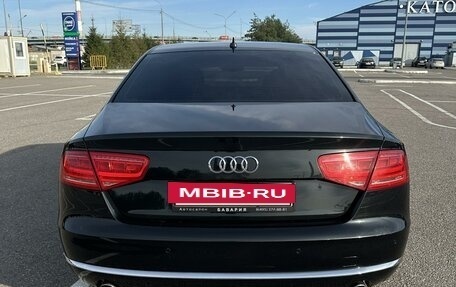 Audi A8, 2011 год, 1 800 000 рублей, 8 фотография