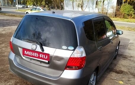 Honda Fit III, 2004 год, 450 000 рублей, 3 фотография