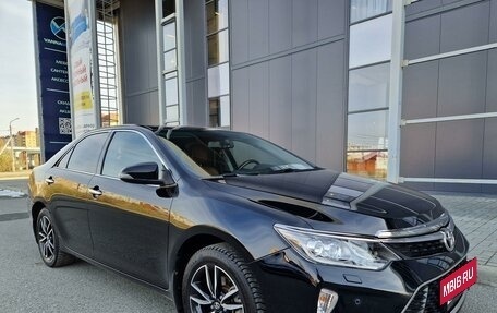 Toyota Camry, 2017 год, 2 830 000 рублей, 3 фотография