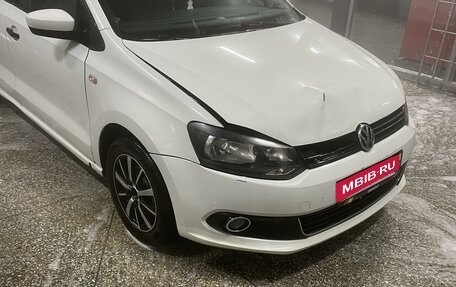 Volkswagen Polo VI (EU Market), 2014 год, 800 000 рублей, 5 фотография