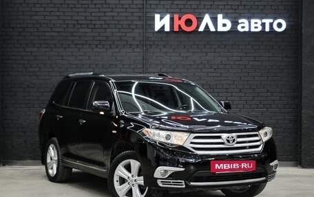 Toyota Highlander III, 2011 год, 2 150 000 рублей, 3 фотография