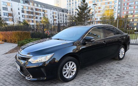 Toyota Camry, 2015 год, 2 090 000 рублей, 2 фотография