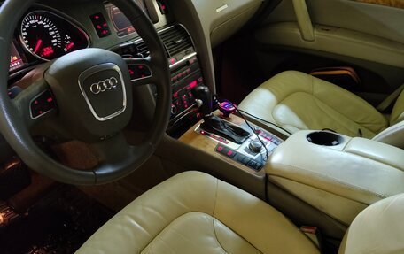 Audi Q7, 2006 год, 800 000 рублей, 25 фотография