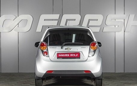 Chevrolet Spark III, 2011 год, 699 000 рублей, 4 фотография