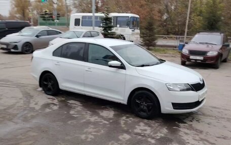 Skoda Rapid I, 2018 год, 1 215 000 рублей, 9 фотография