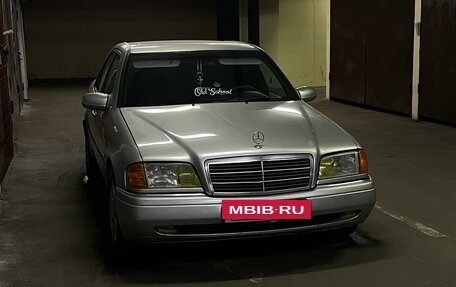 Mercedes-Benz C-Класс, 1998 год, 600 000 рублей, 2 фотография