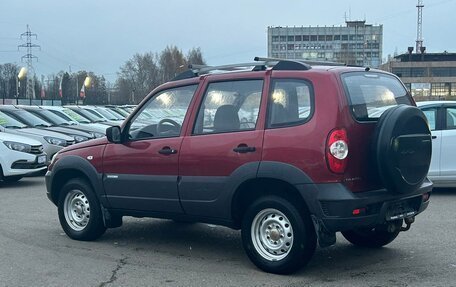 Chevrolet Niva I рестайлинг, 2011 год, 650 000 рублей, 7 фотография