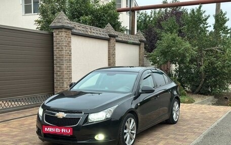 Chevrolet Cruze II, 2011 год, 775 000 рублей, 4 фотография