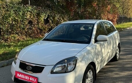 KIA Rio II, 2011 год, 990 000 рублей, 1 фотография