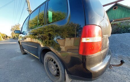 Volkswagen Touran III, 2006 год, 725 000 рублей, 7 фотография